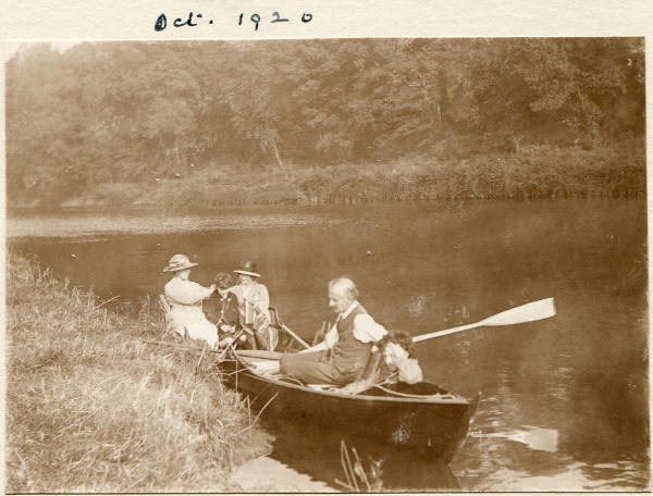 rowing, October 1920