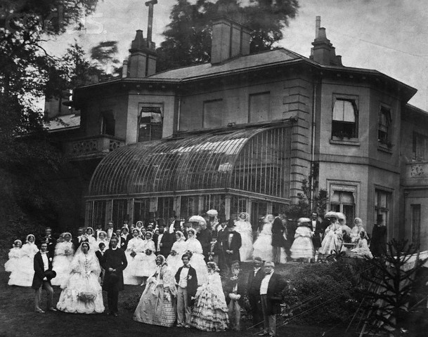 earliest photo of a wedding party so far located