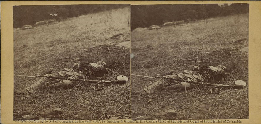 earliest 3D photo of a dead person